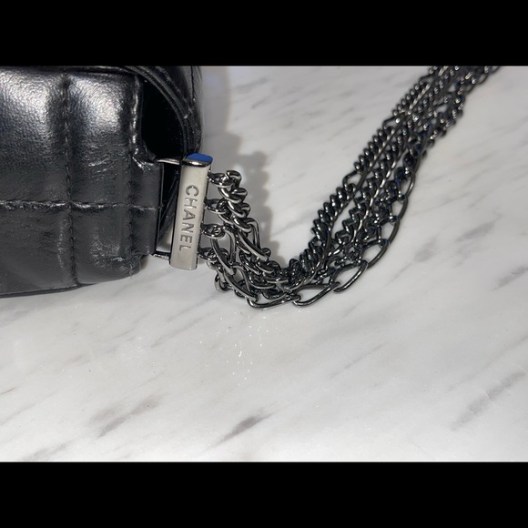 Chanel Lambskin Quilted Chain Bag - Picture 7 of 12
